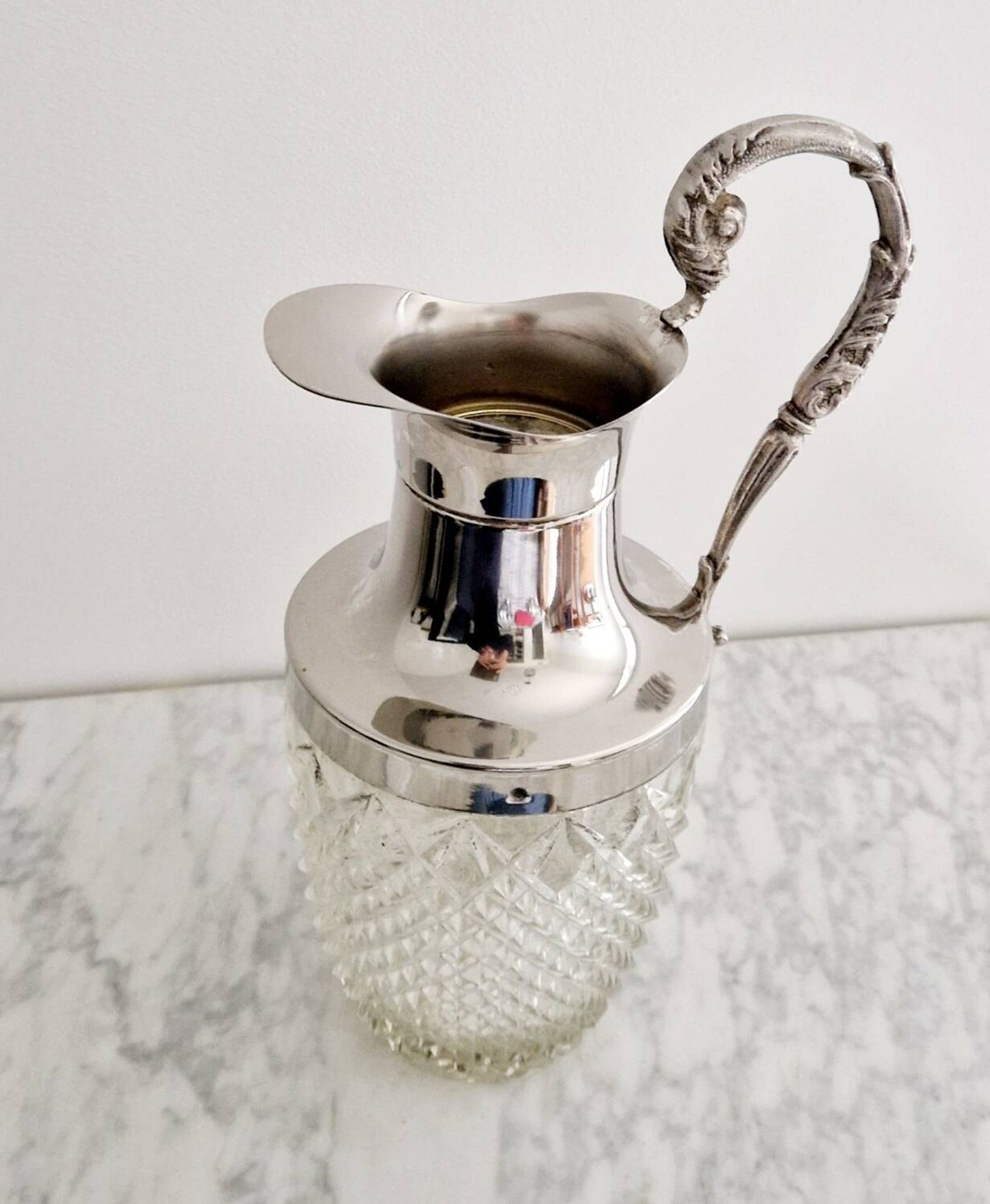 Carafe en verre et métal argenté
