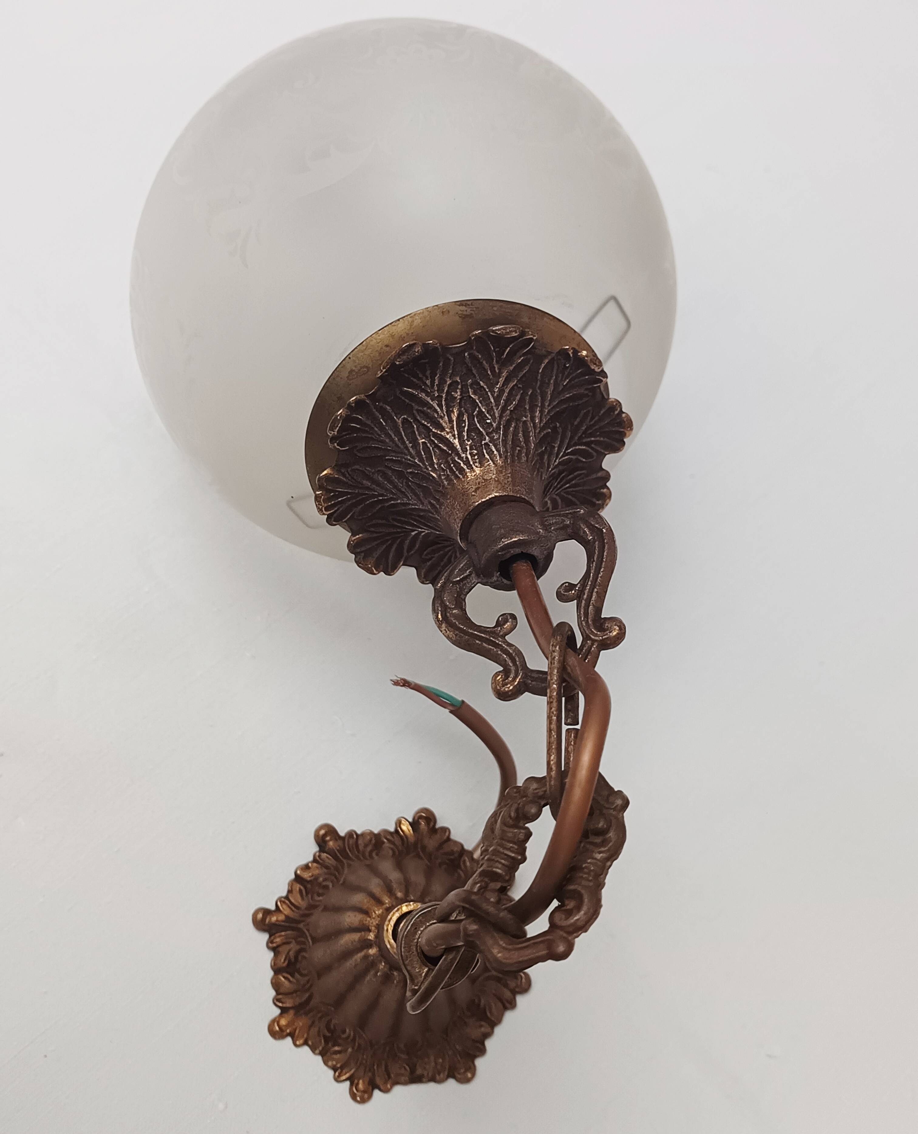 lustre ancien bronze globe gravé lanterne suspensions décoration