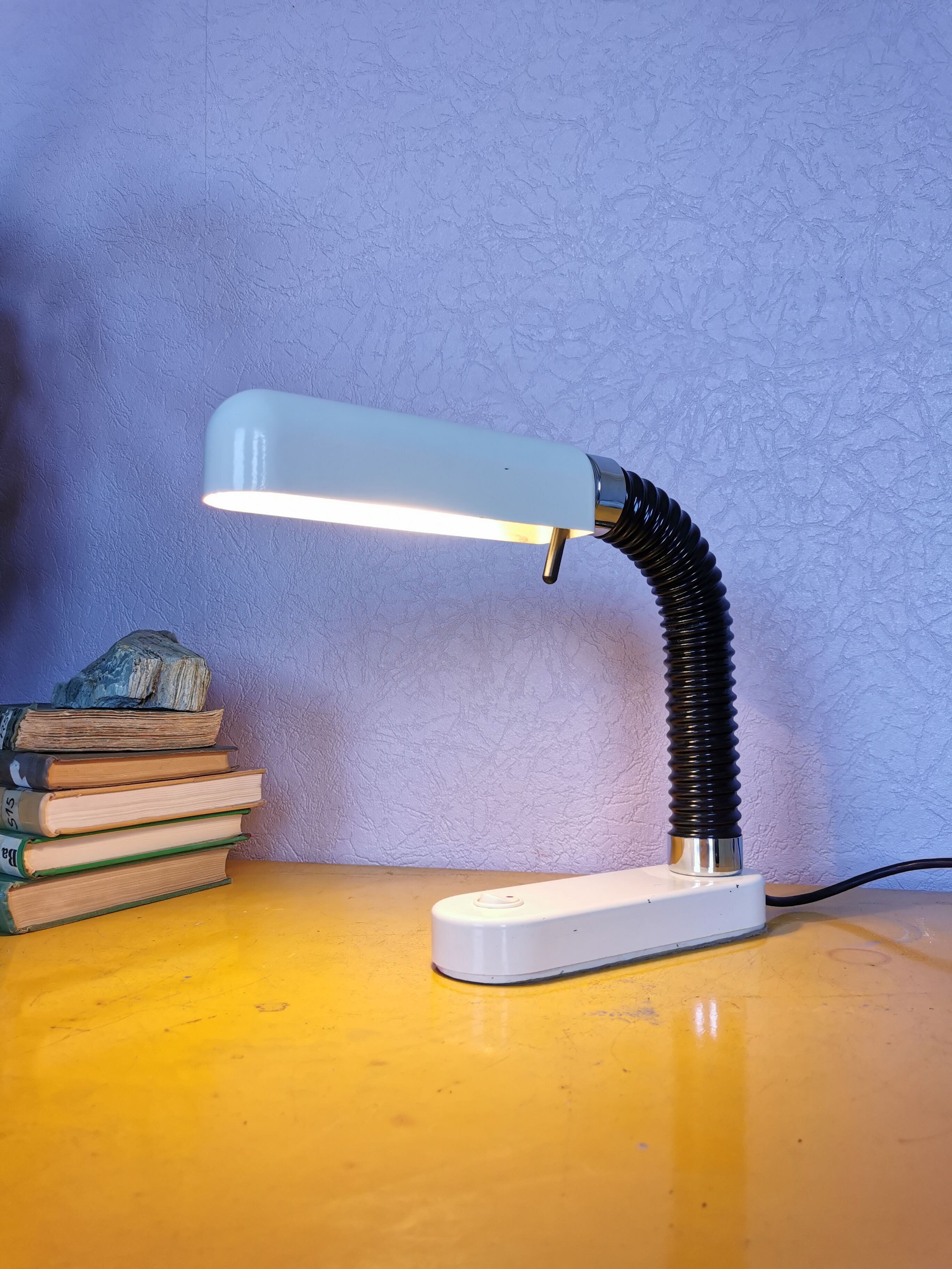 Flexible and adjustable lamp lacquered brass, 1970