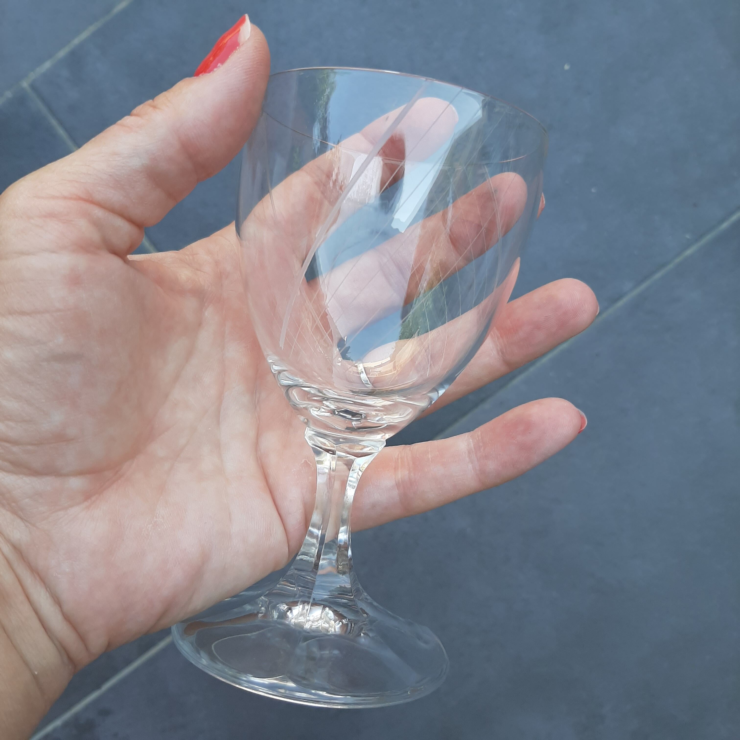 Wine glasses engraved in vintage crystalline
