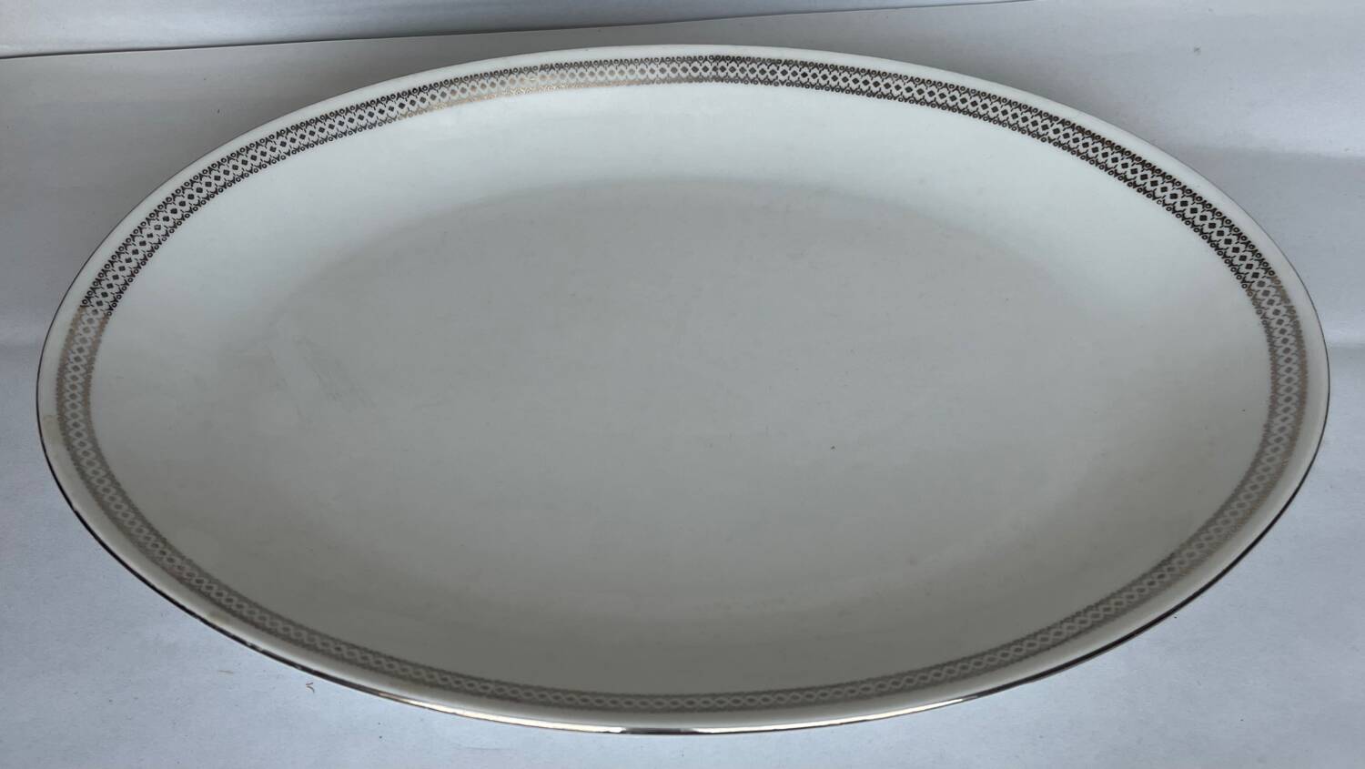 Oval white porcelain dish