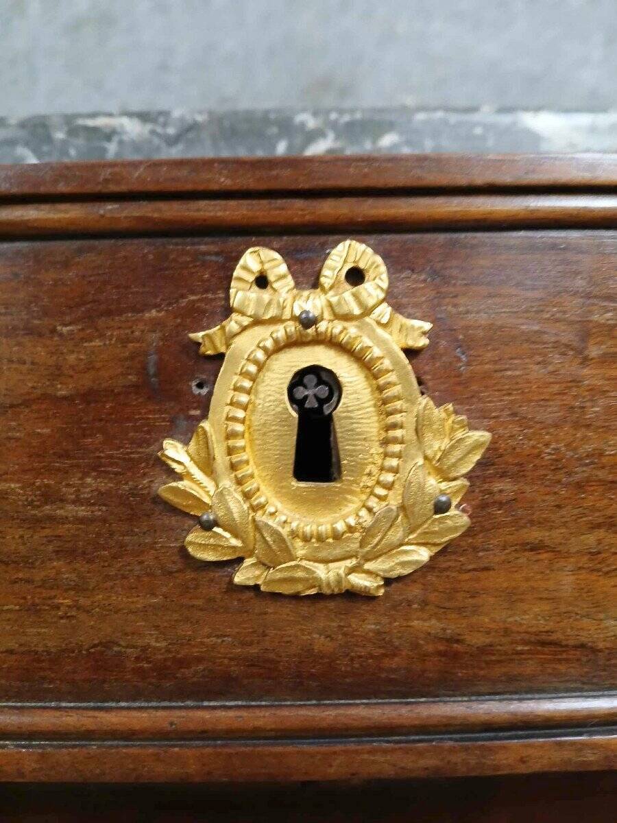 Parisian secretary from the Louis XVI period in mahogany circa 1760