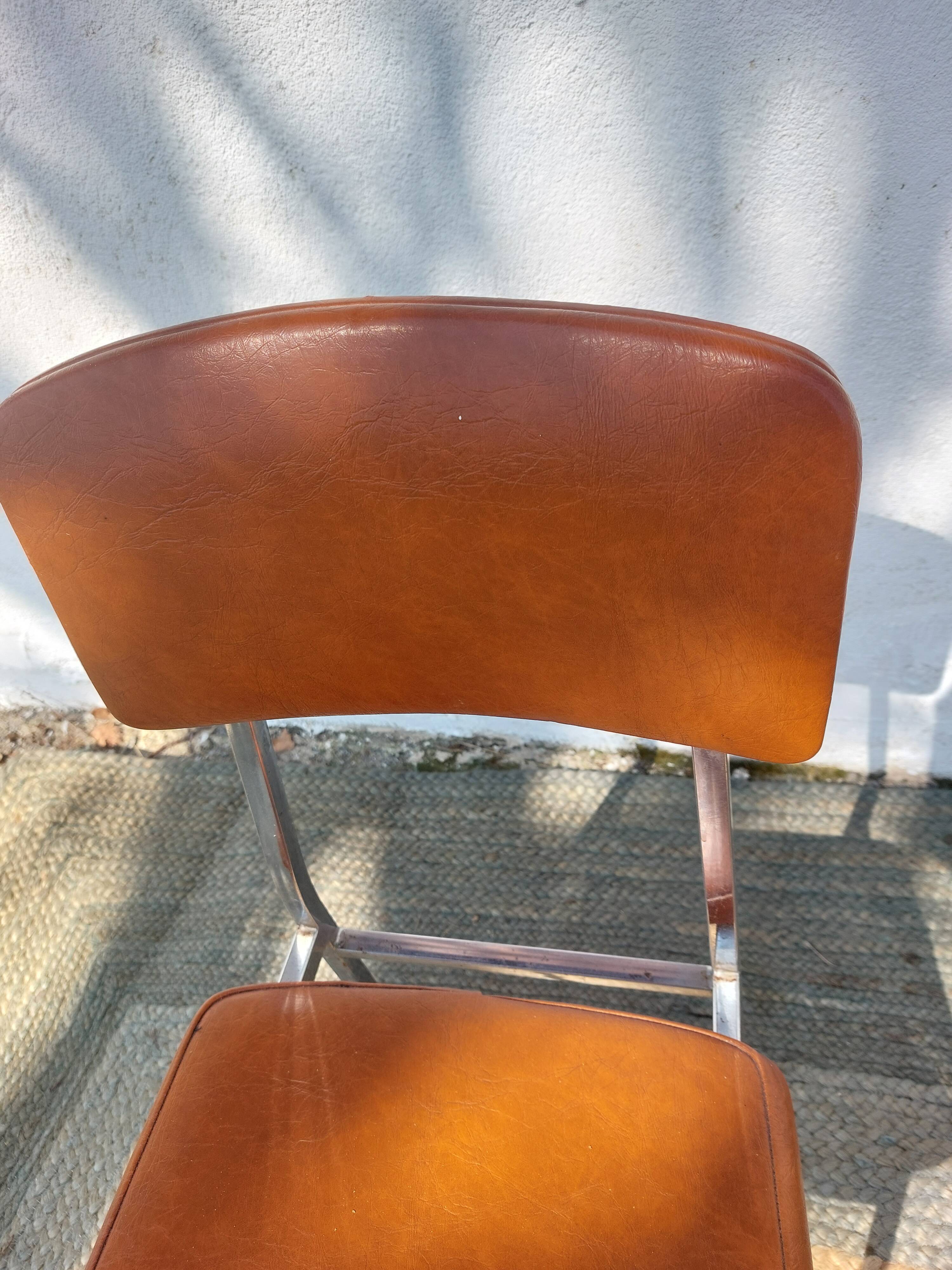 3 stainless steel tube chairs and faux leather, vintage