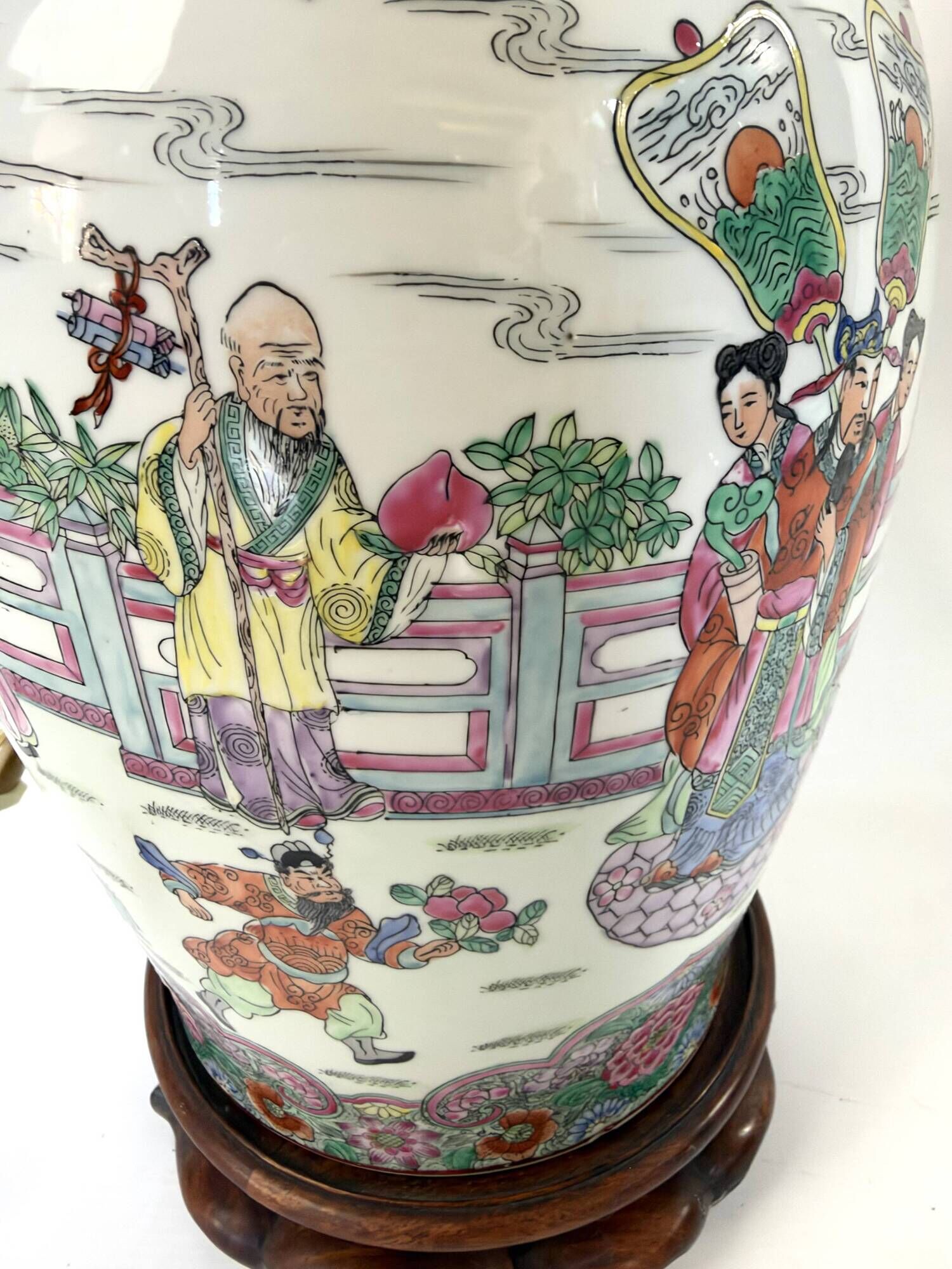 Large polychrome Chinese porcelain lamp on a wooden base – 63 cm