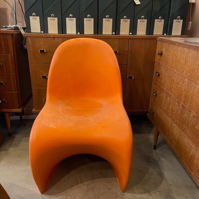 Chaise adulte par Verner Panton