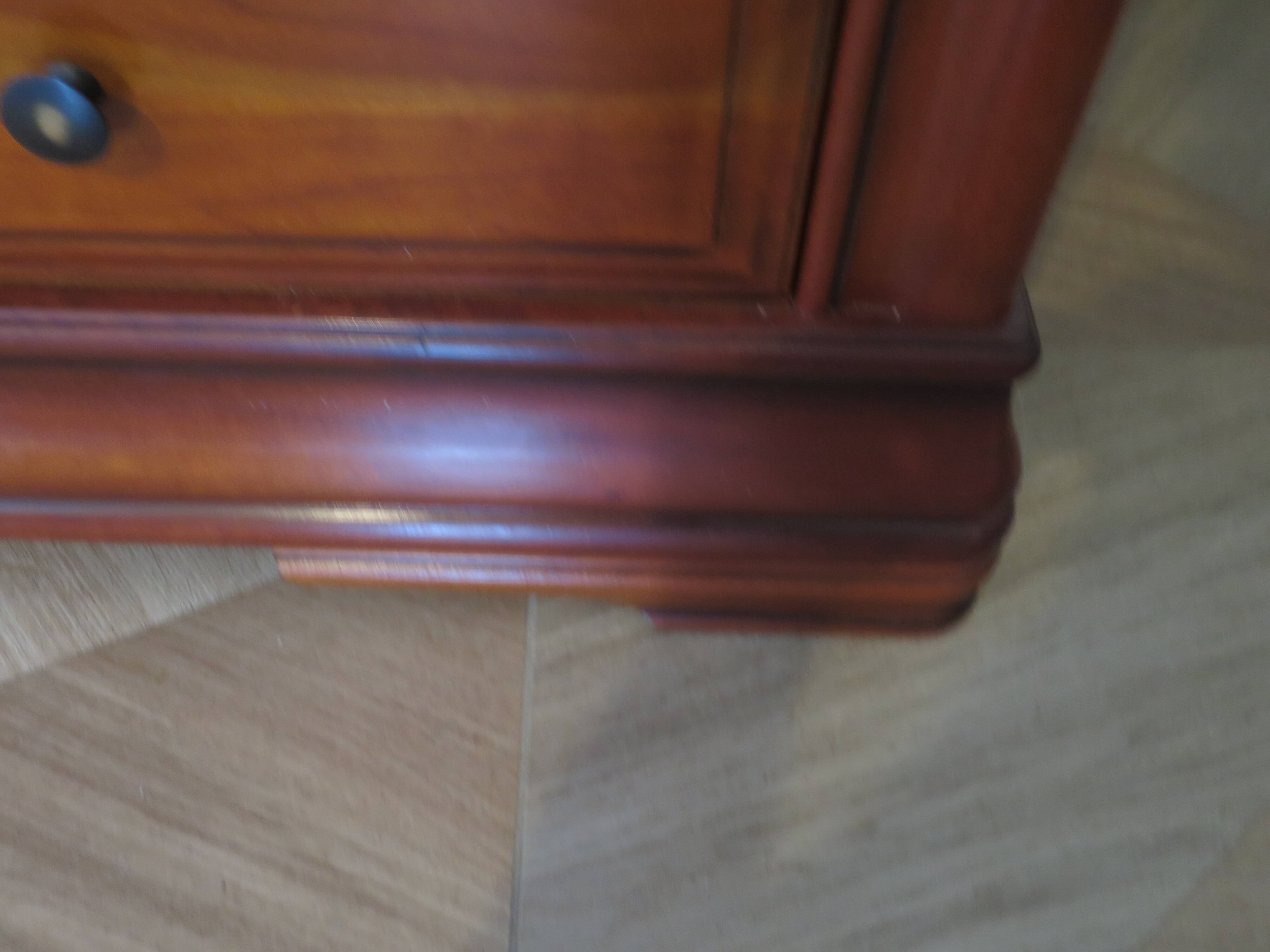 Cherrywood chest of drawers with ogee – 4 drawers – 80s – Louis Philippe style