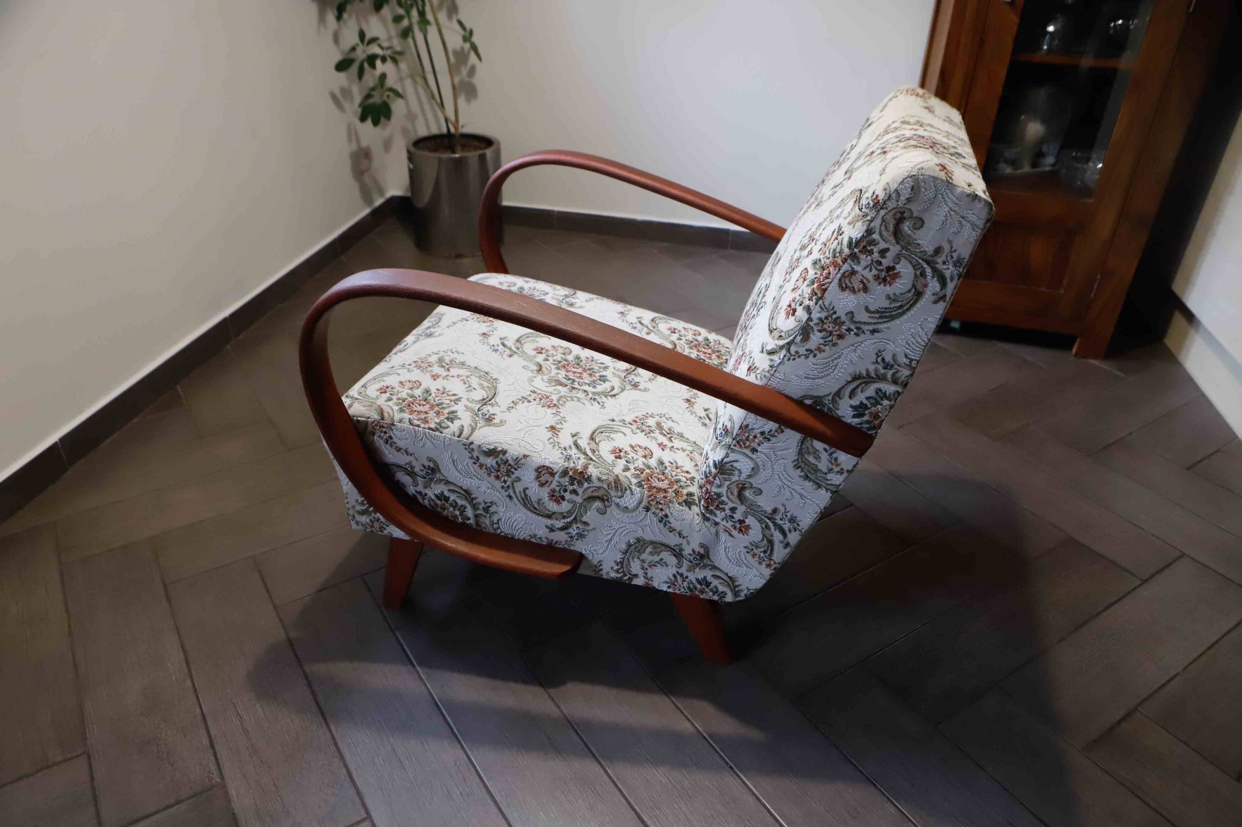 Set of 2 Style Halabala Lounge Armchairs