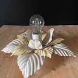 Flower wall lamp