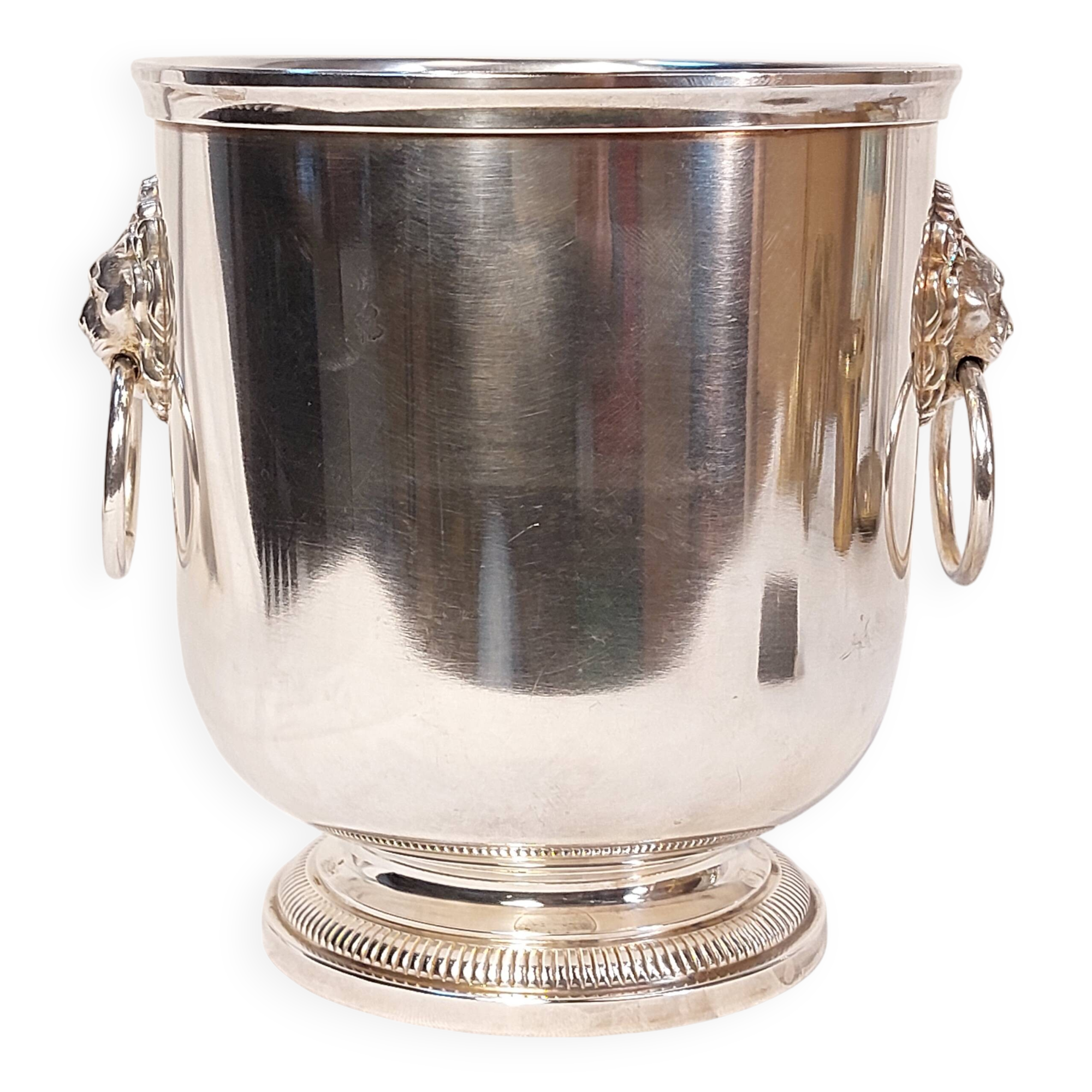 Silver-plated metal table ice bucket with lion head decoration
