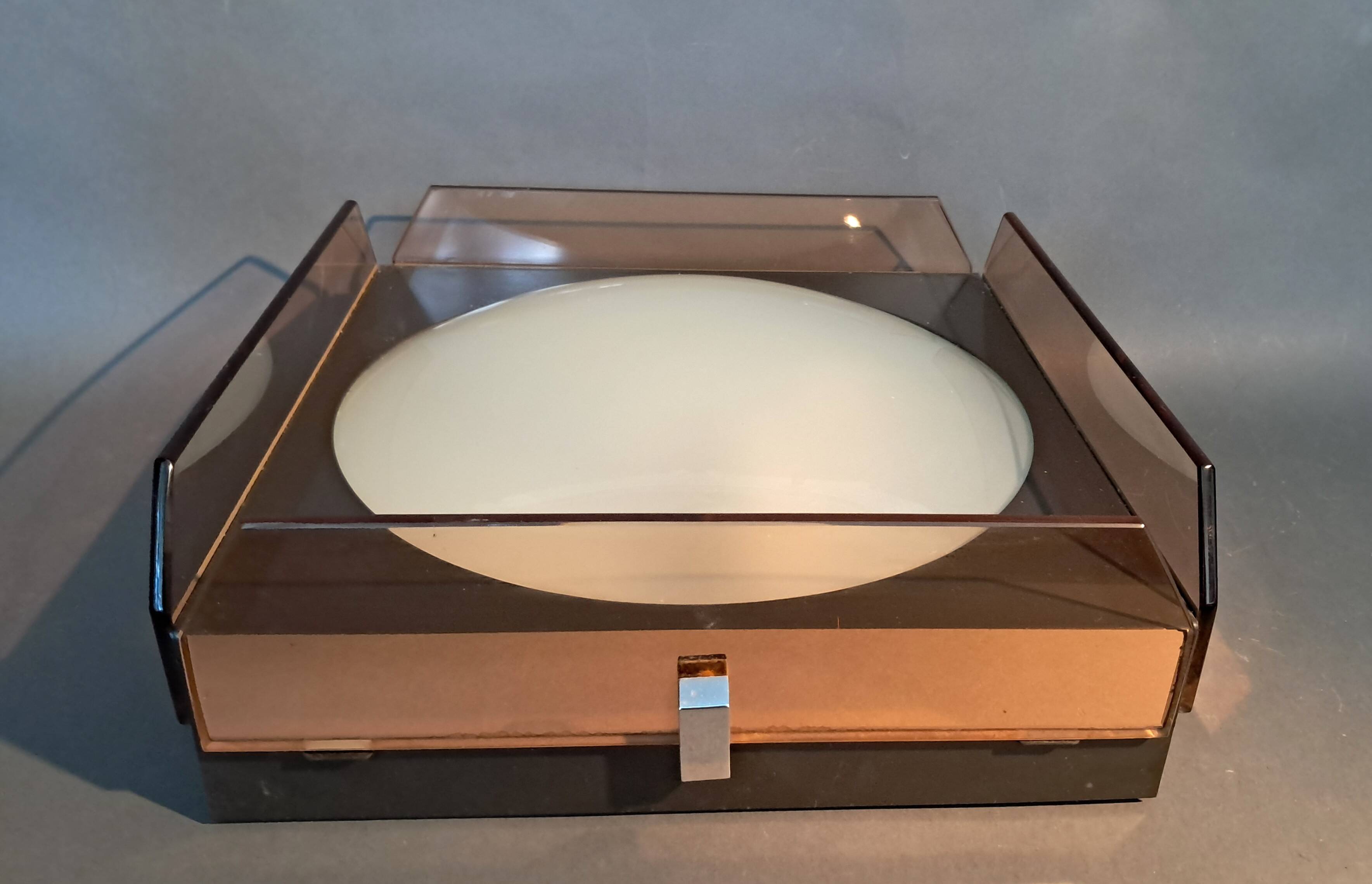 Fontana Arte wall/ceiling light for Veca 1970.