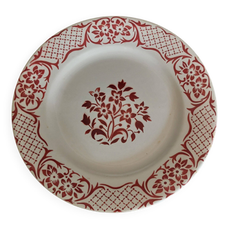Flat plate in Digoin Sarreguemines iron earthenware with Versailles decor