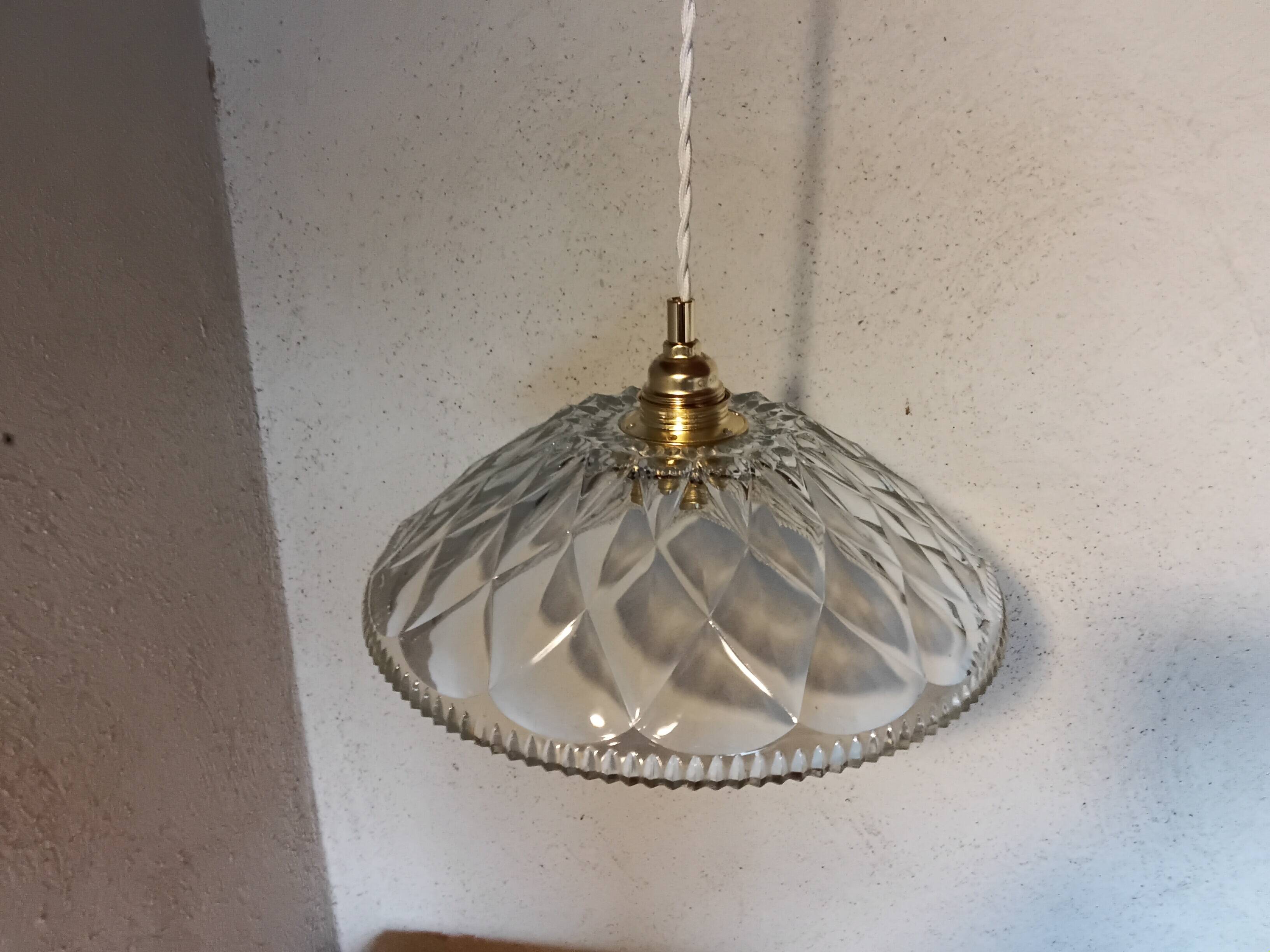 Vintage pendant light in chiseled glass
