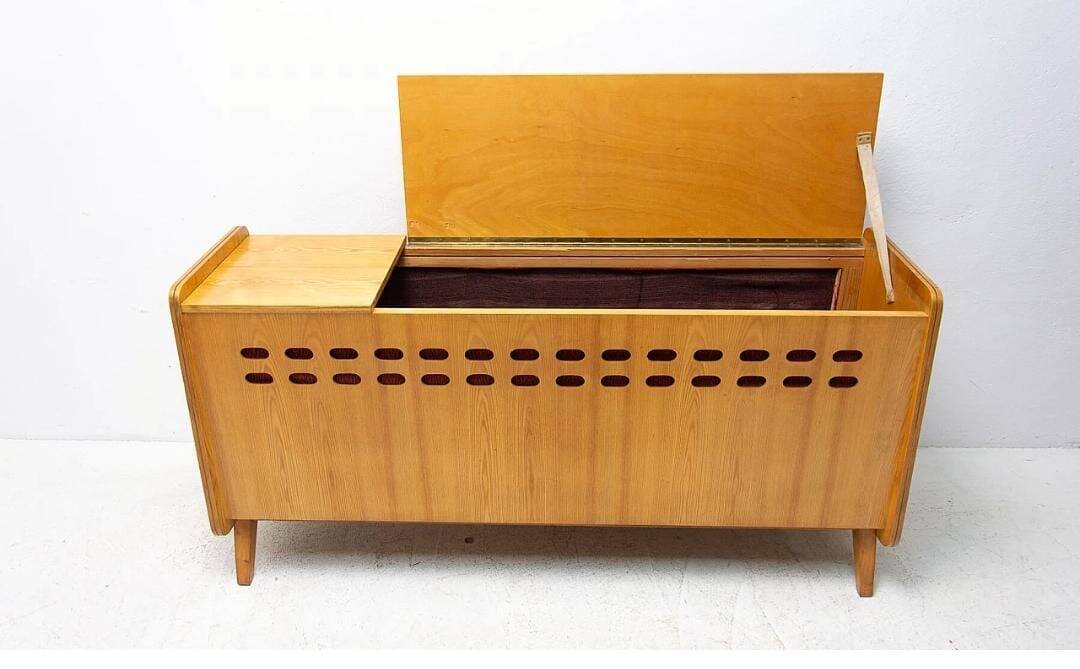 Large Scandinavian chest 1960