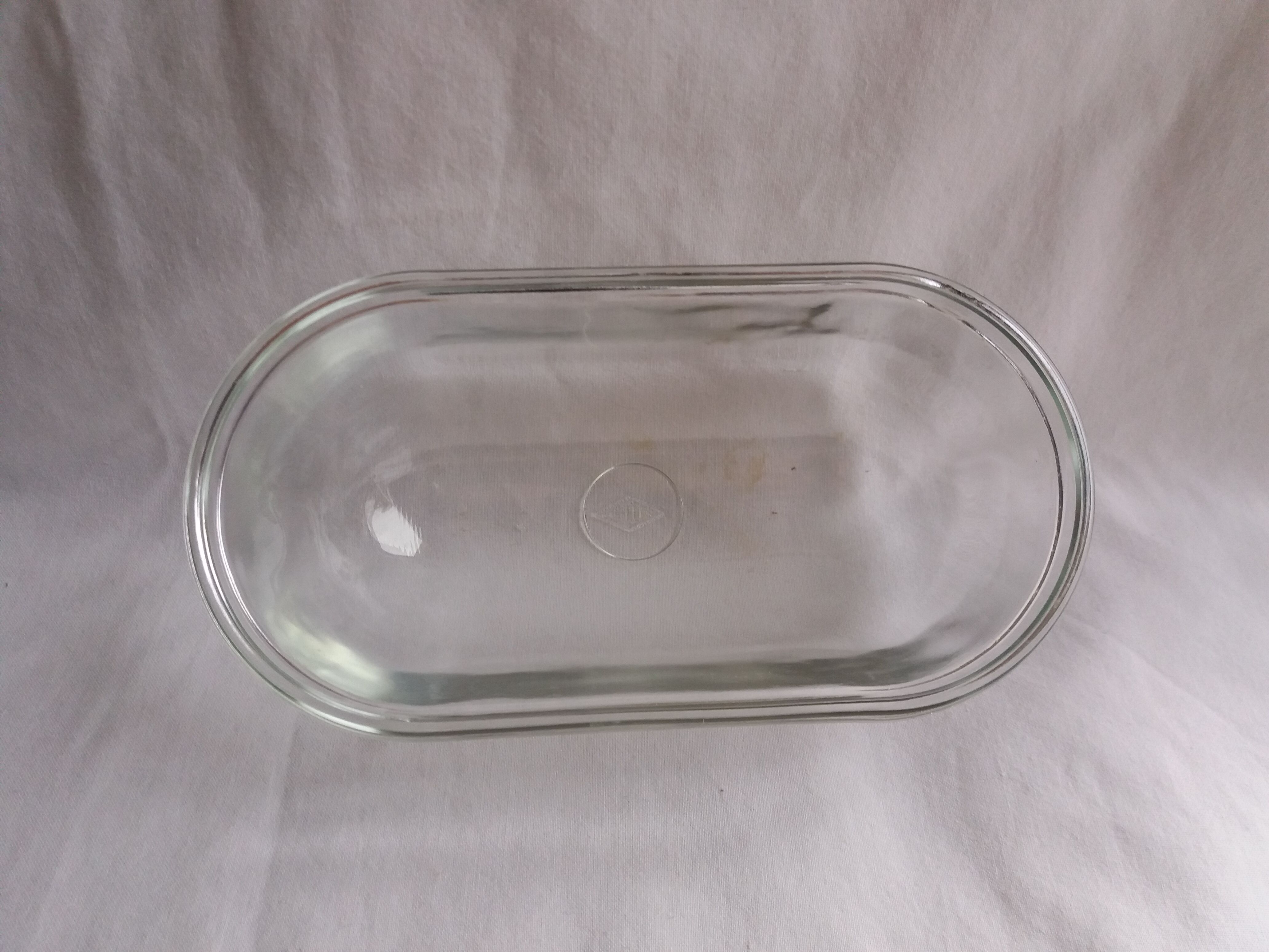 Globe lampshade for industrial wall lamp