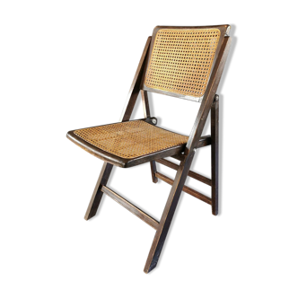 Chaise pliante vintage en bois avec assise et dossier en rotin 1960