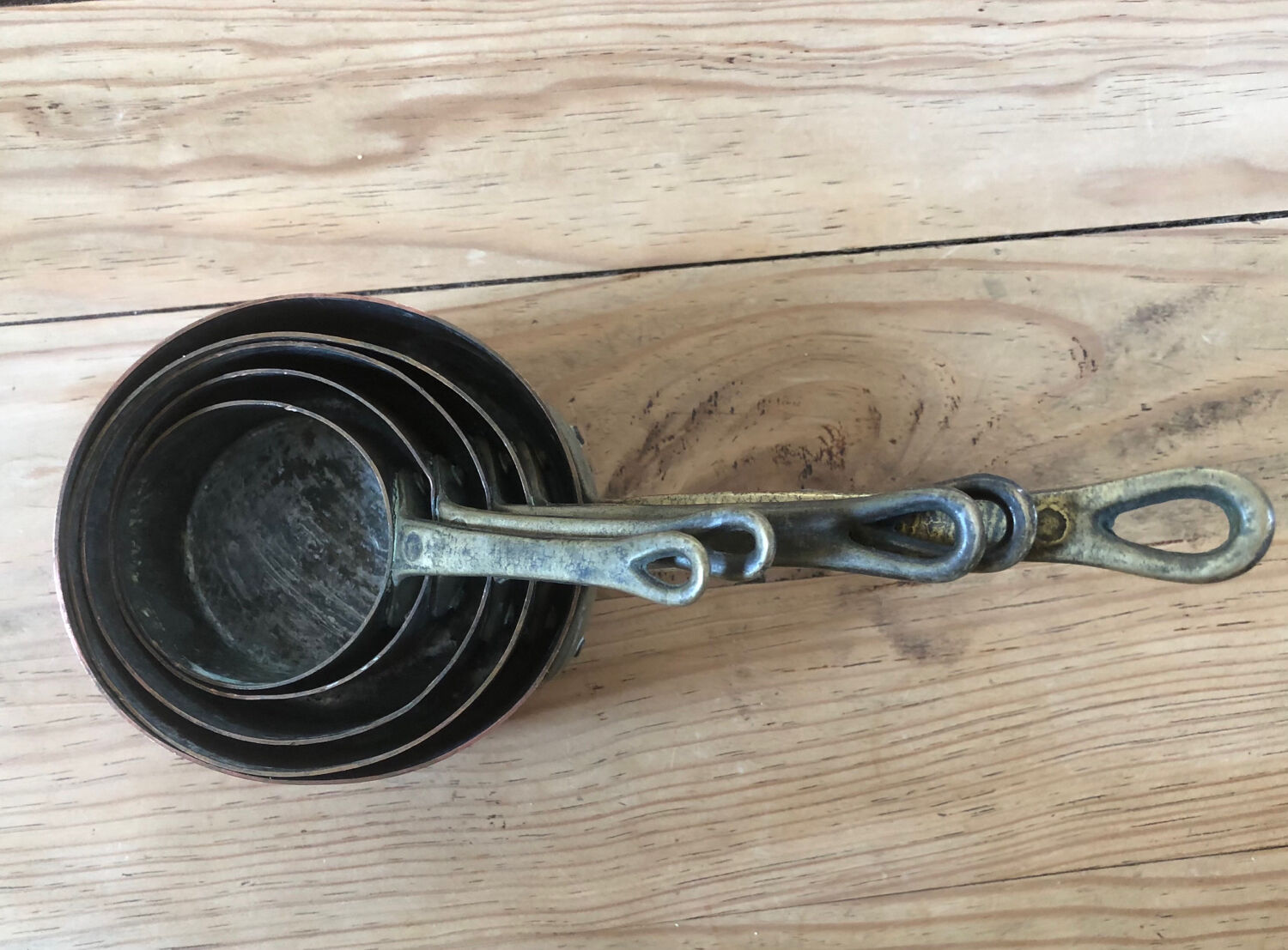 Mini battery of 5 pewter pans