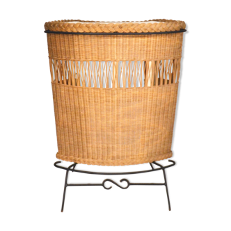 Rattan counter bar