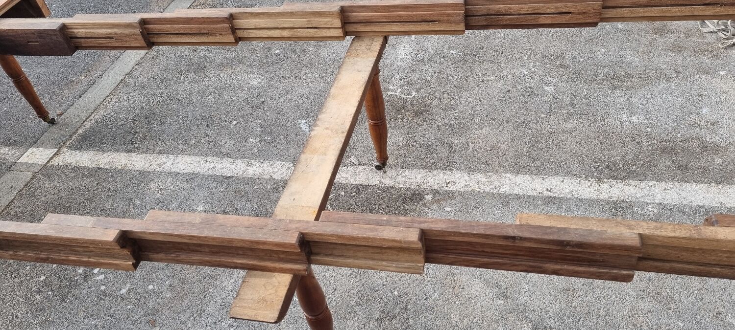 Oval table directorate early 19th