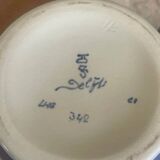 Delf earthenware pot