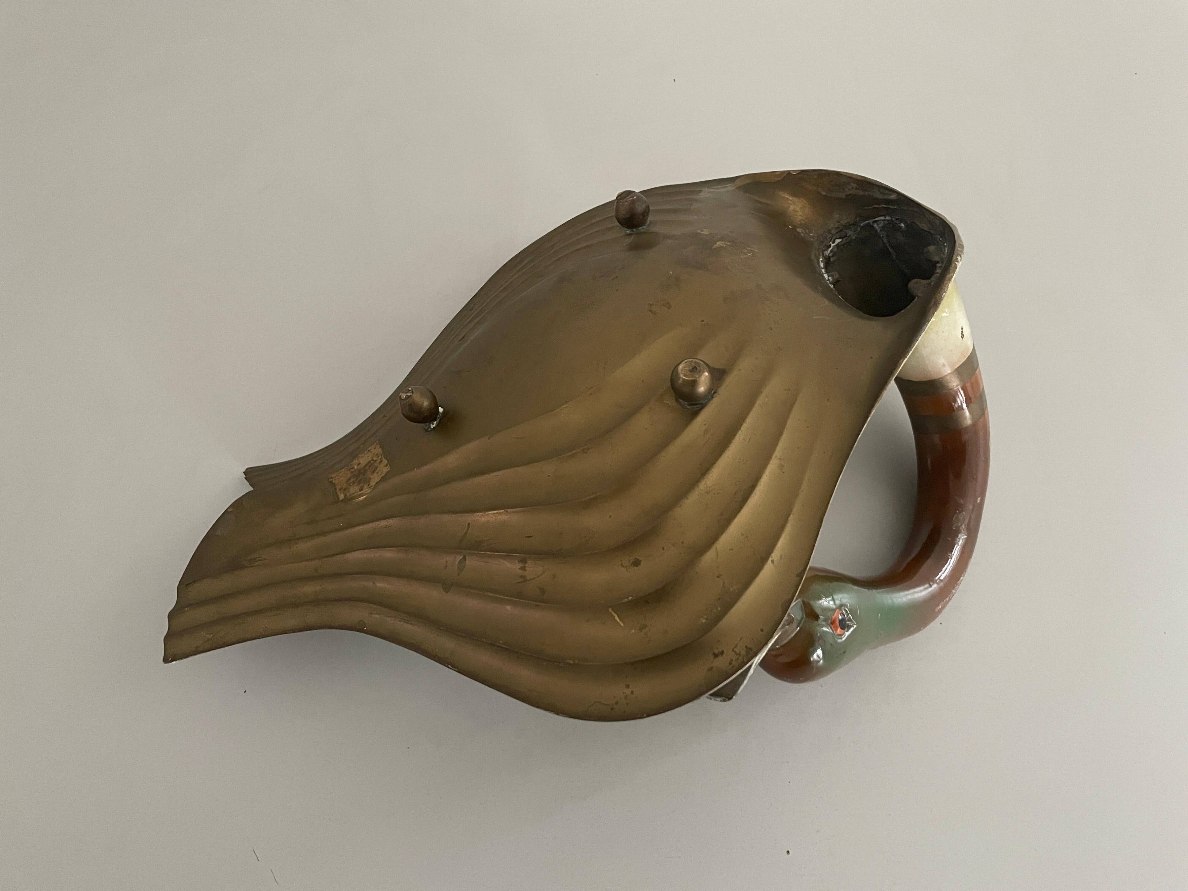 Adorable decorative centrepiece sculpture in the shape of a brass duck, 1970s, Germany.