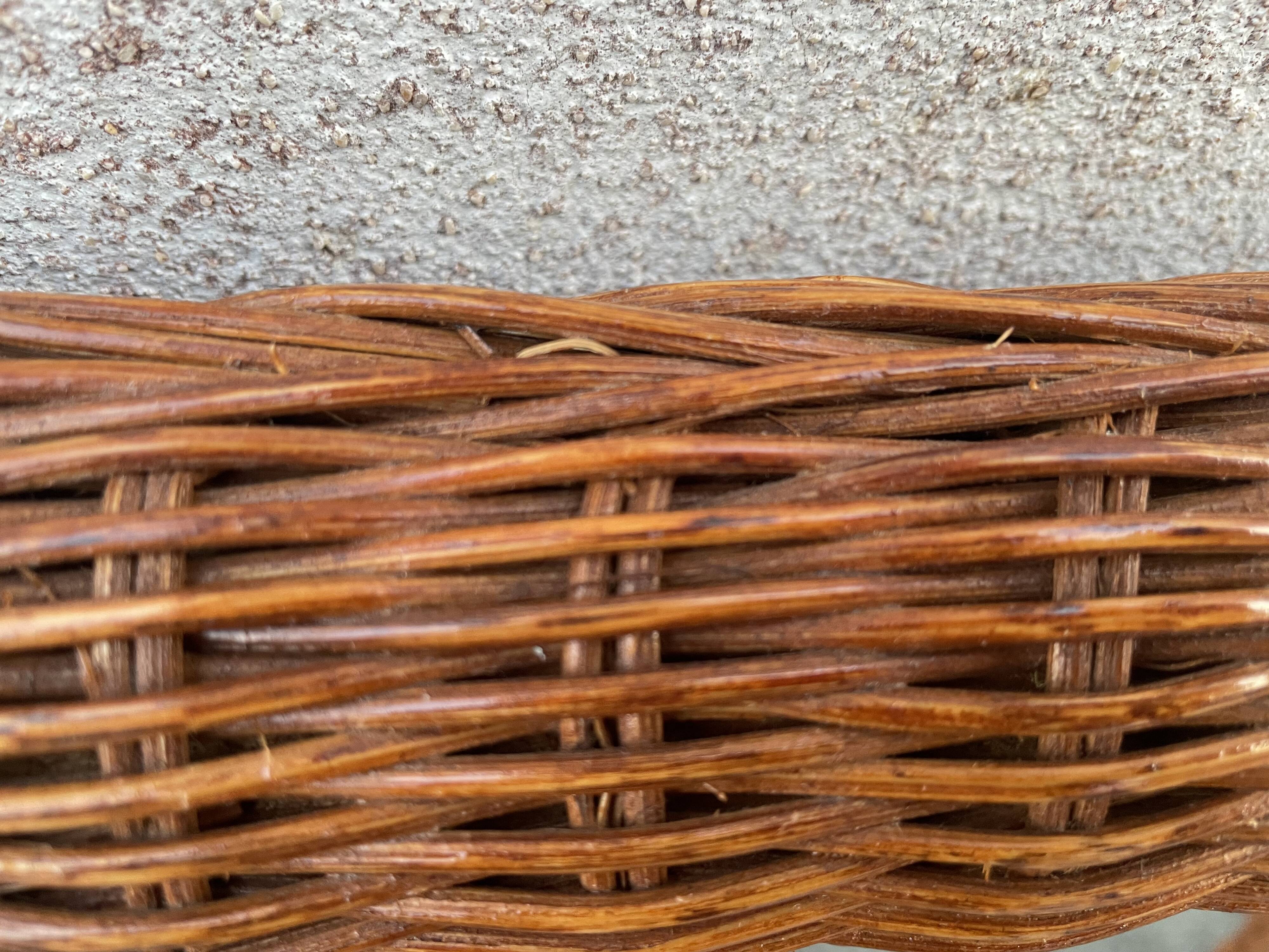 Curved rattan mirror 70s
