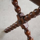 French sculptural desk in stained pine, early 20th century, Baroque style.