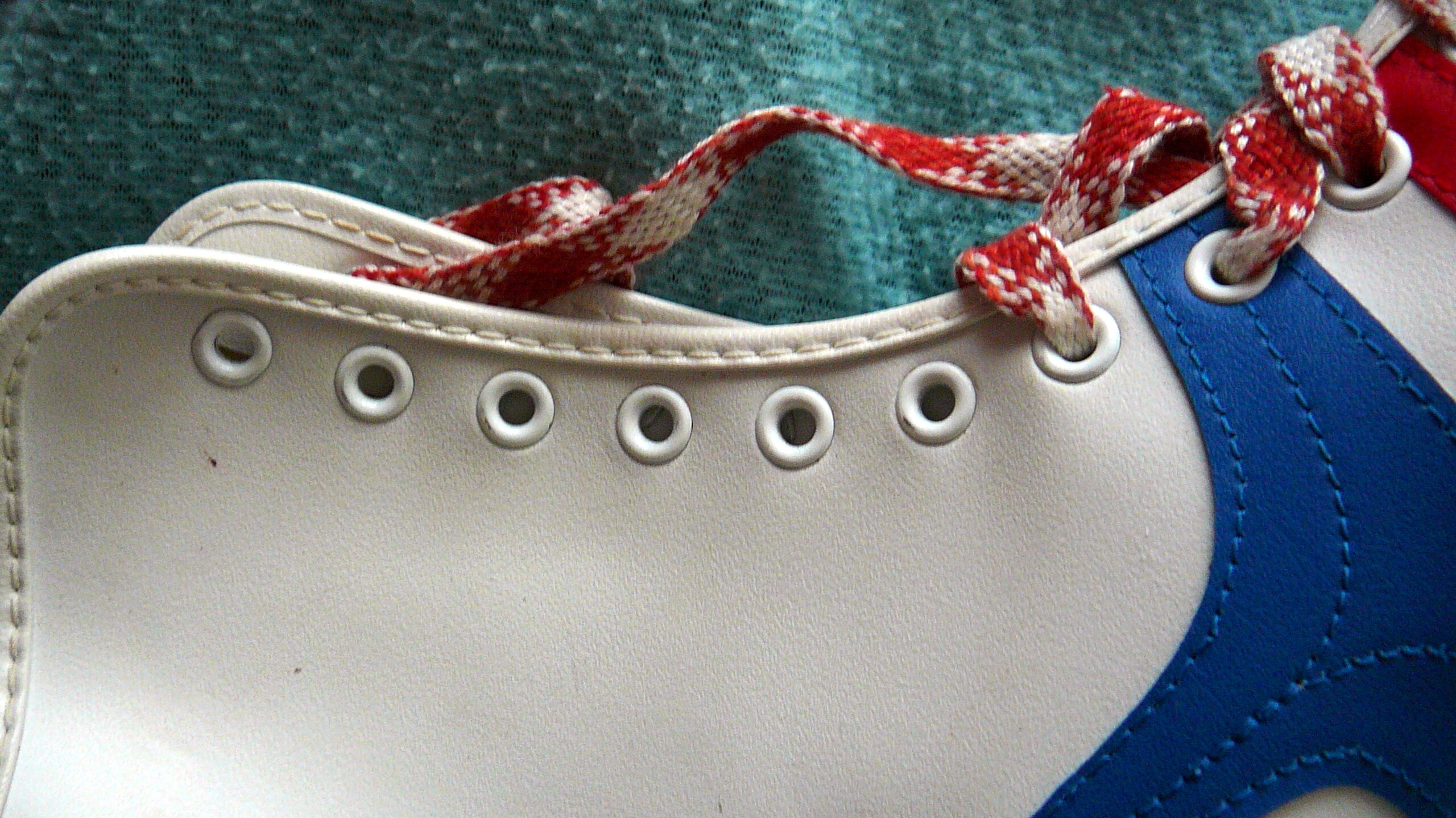 Roller skates (Rollerblades) 80s boots