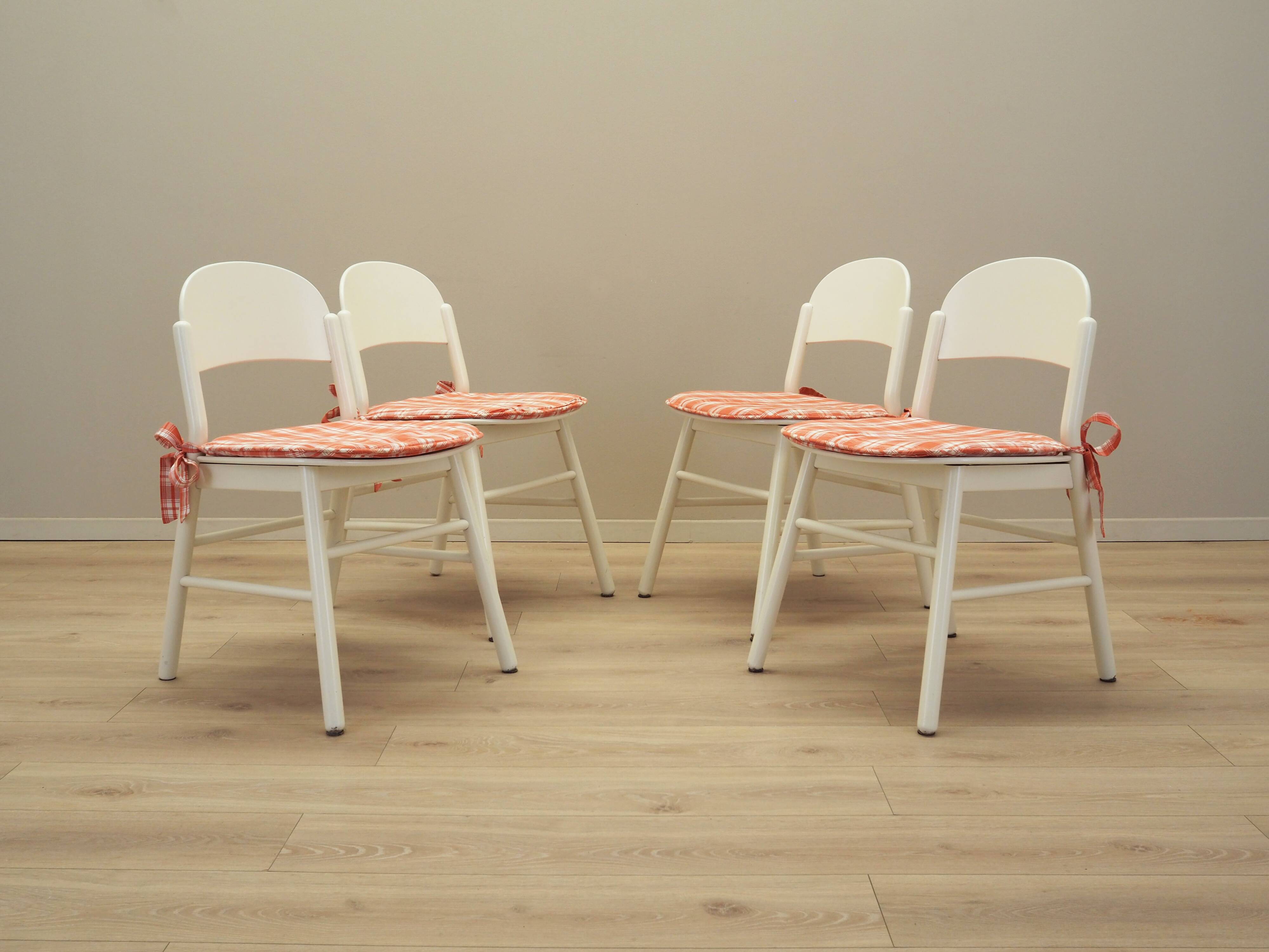 Set of four beech chairs, Italian design, 1970s, production: Italy