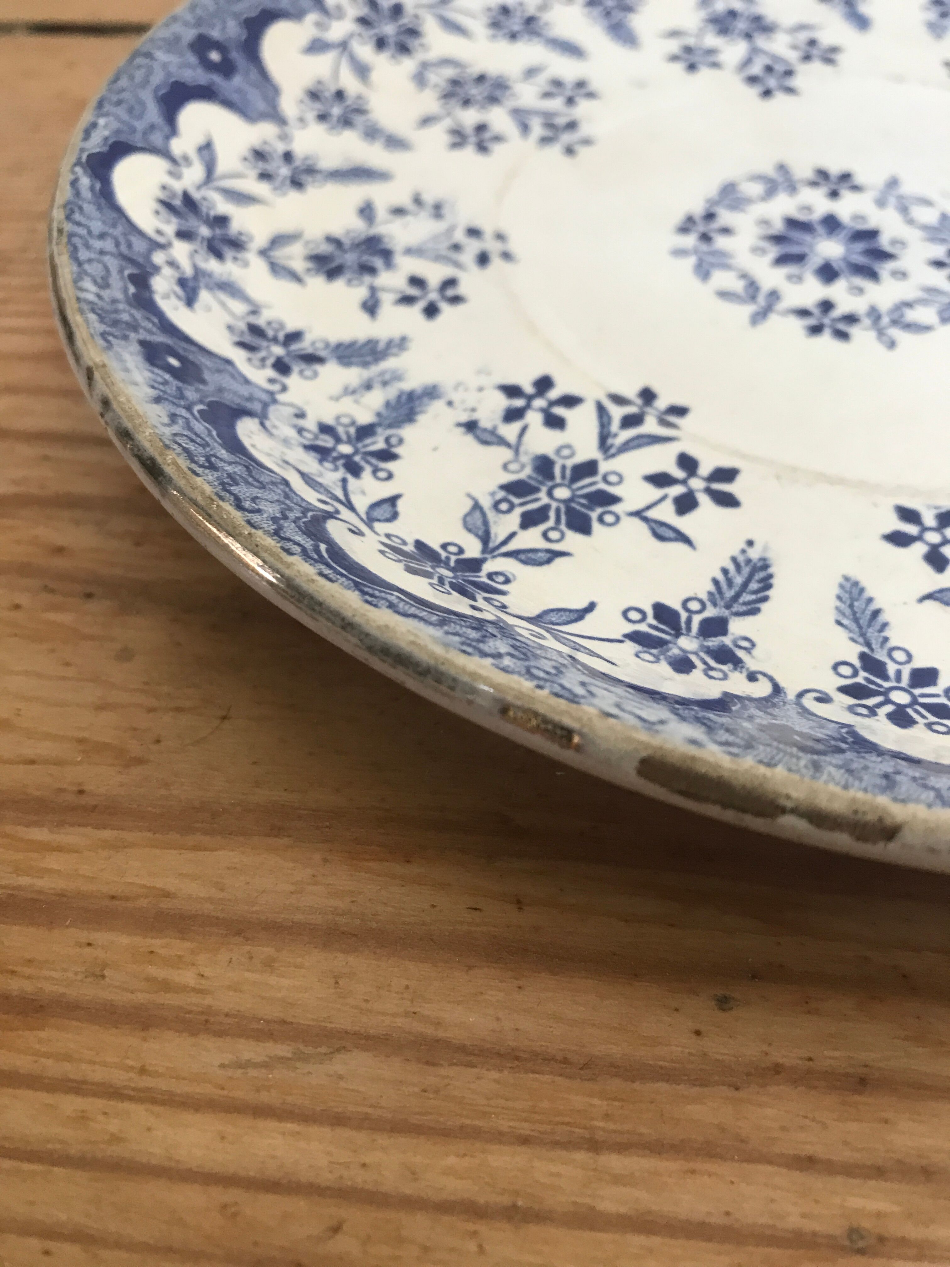 Old plate Sarreguemines