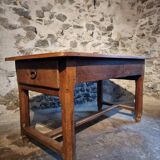 Rustic old oak table – Early 19th century