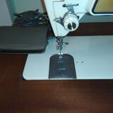 Furniture singer 700 and sewing machine