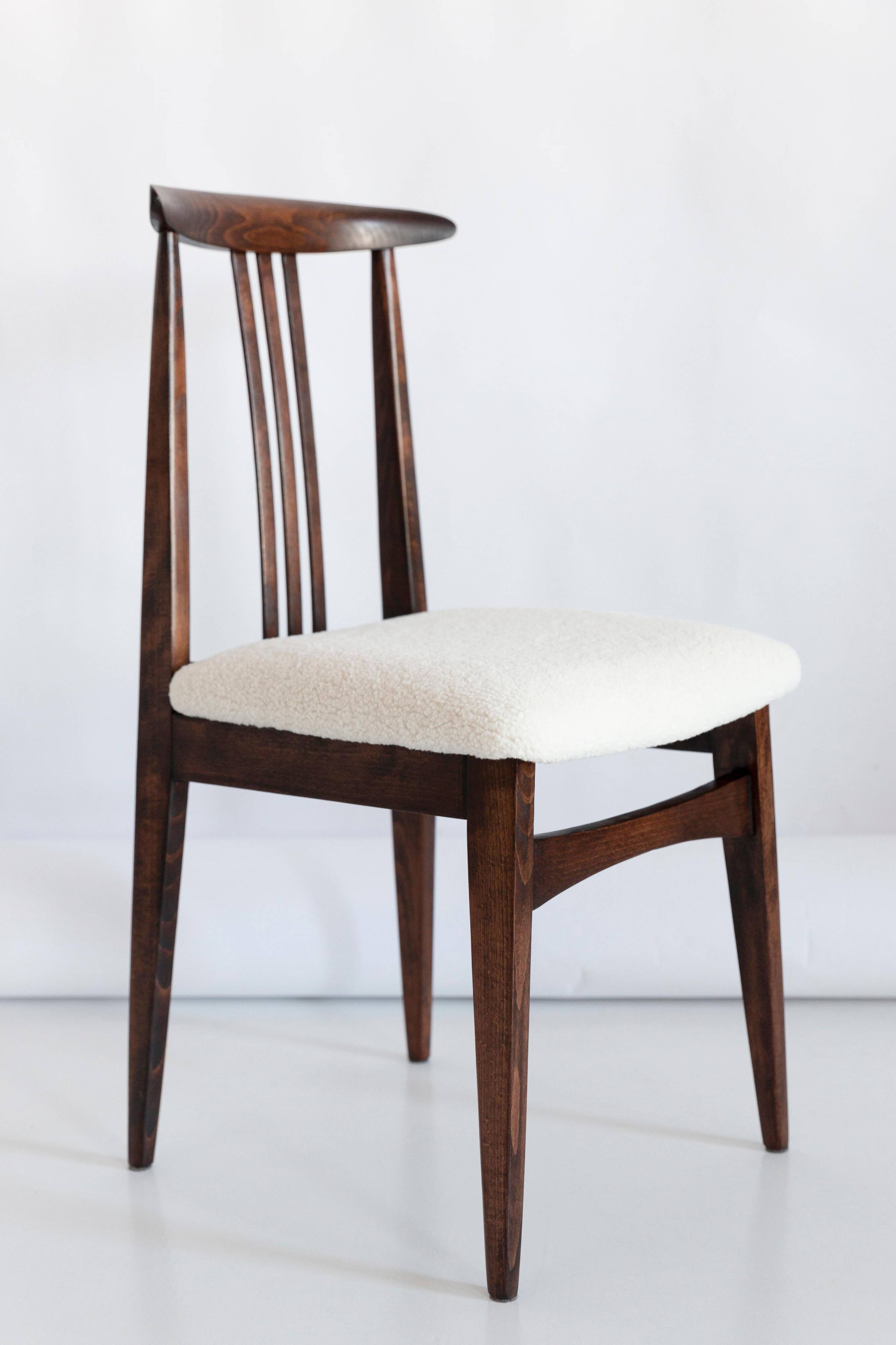Beech chair with light boucle fabric, design by M. Zielinski, Europe, 1960s