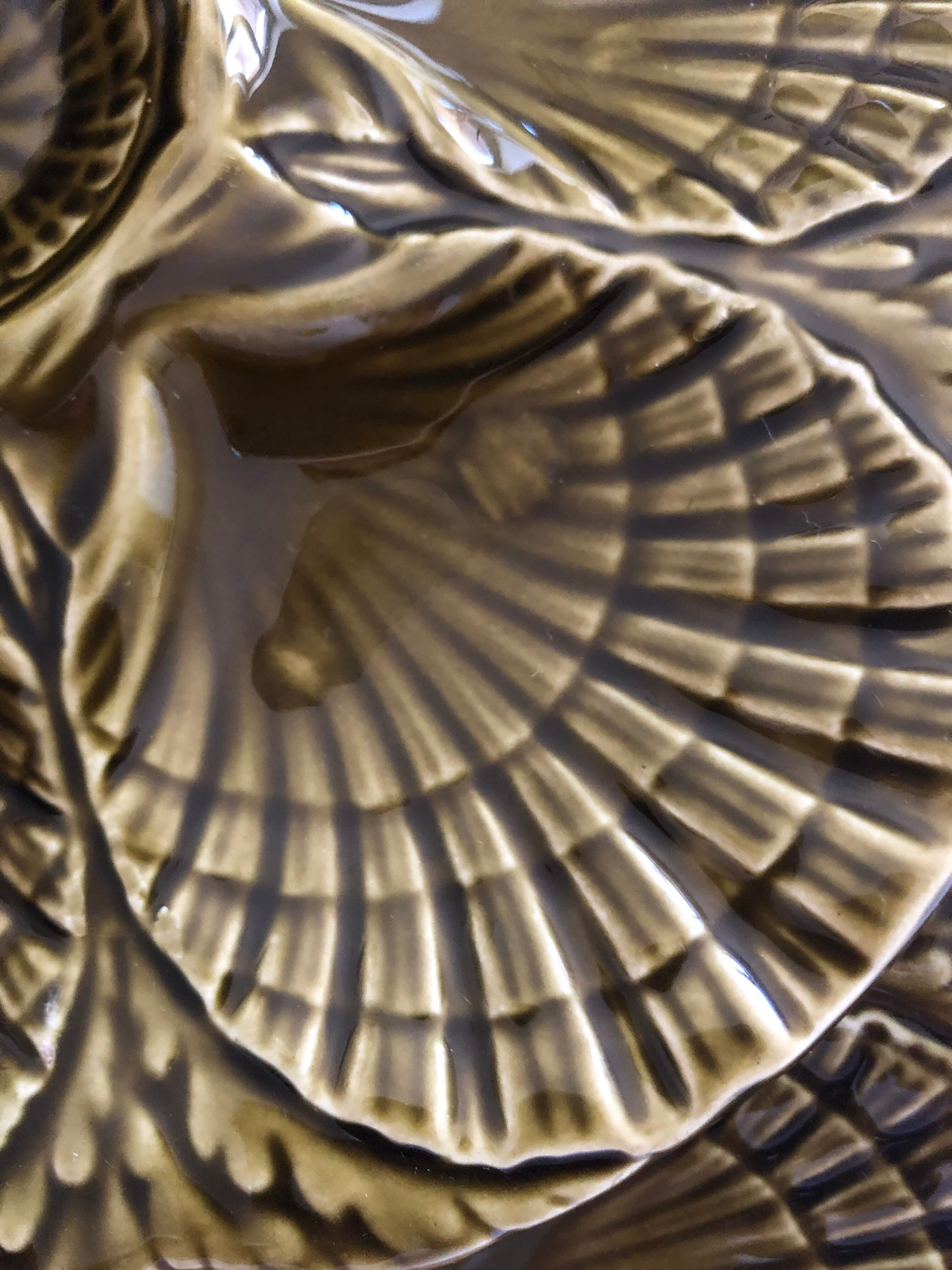 Set of 5 oyster plates