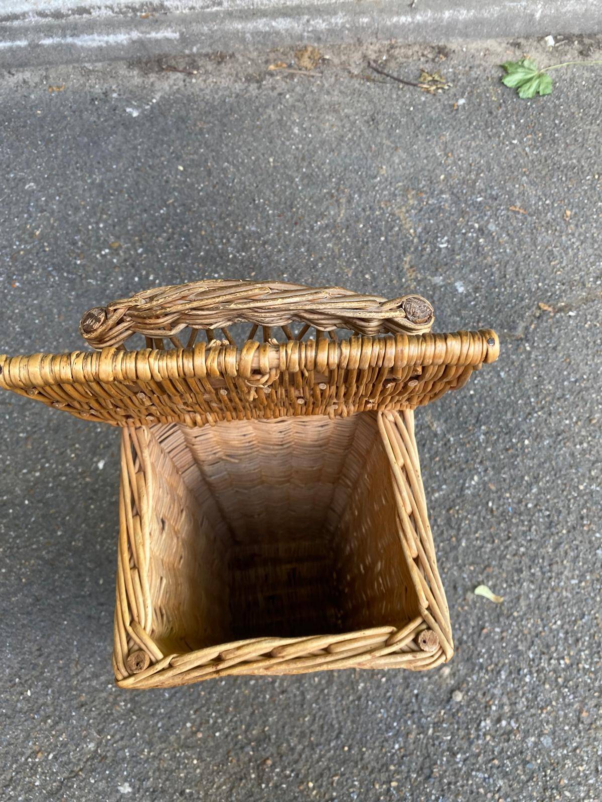 Rattan and wicker bread bin