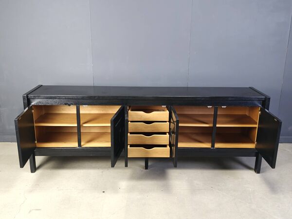 Buffet brutaliste en bois noirci, années 1970