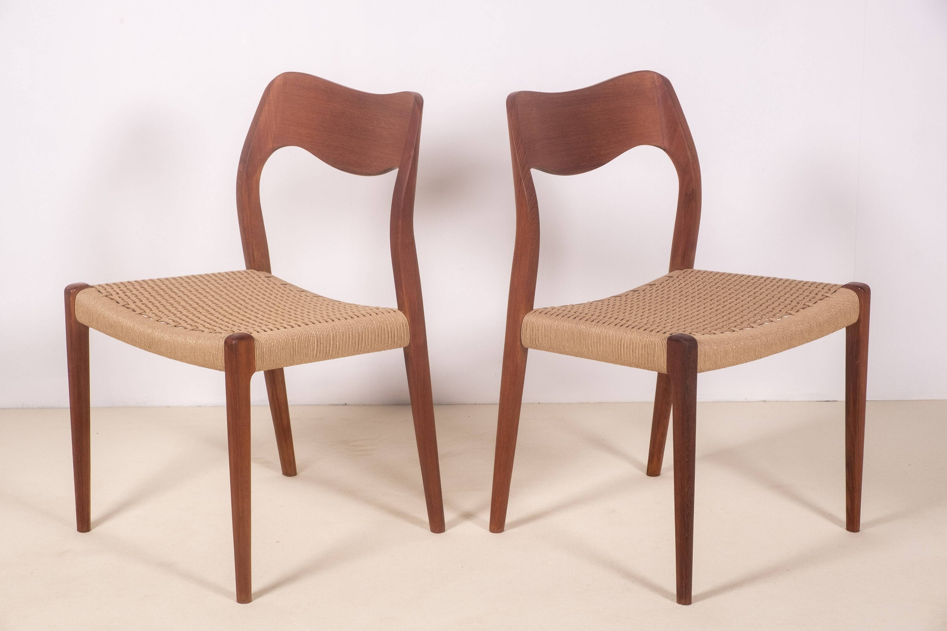 6x Niels Møller Model 71 teak, 1960s, Denmark
