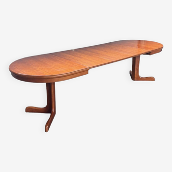 Table extensible jusqu'à 285 cm