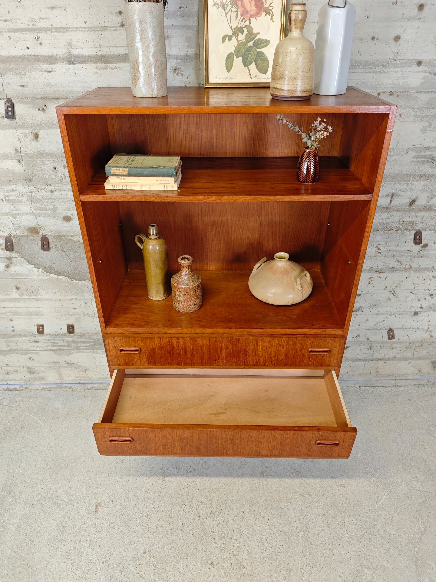 Vintage library
