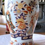Large Chinese porcelain vase decorated with geishas and flowers, mid-19th century