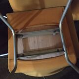 Six chaises orange
