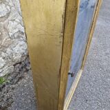 Vitrine en bois doré