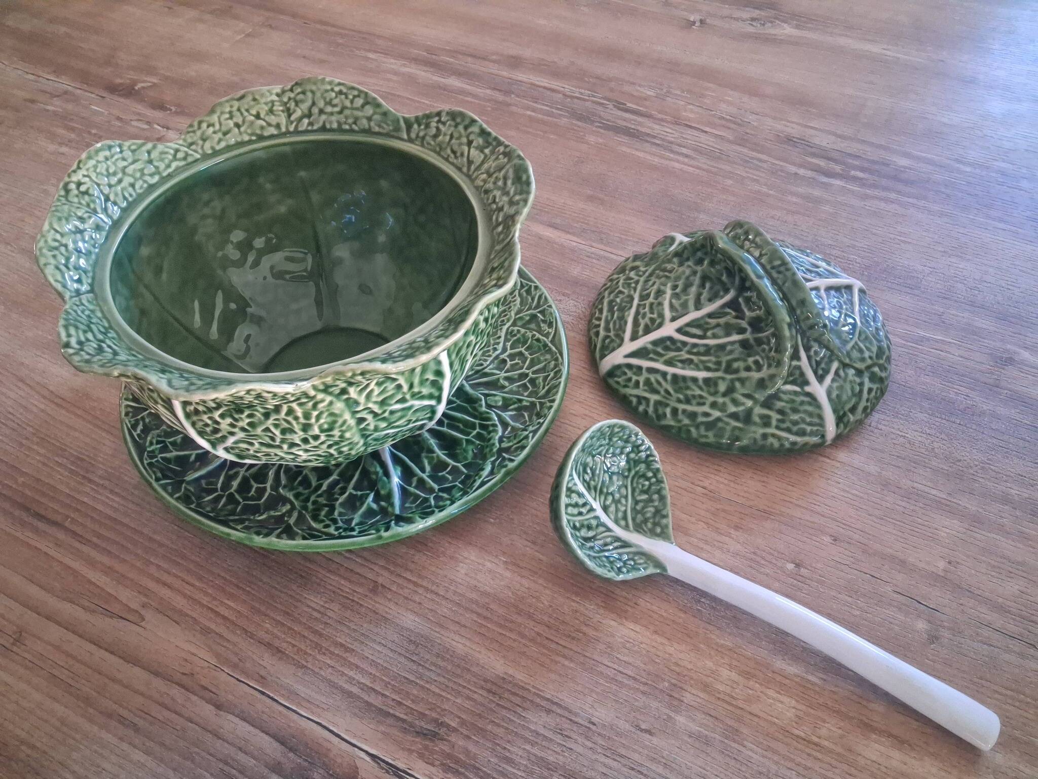 Cabbage soup tureen in earthenware