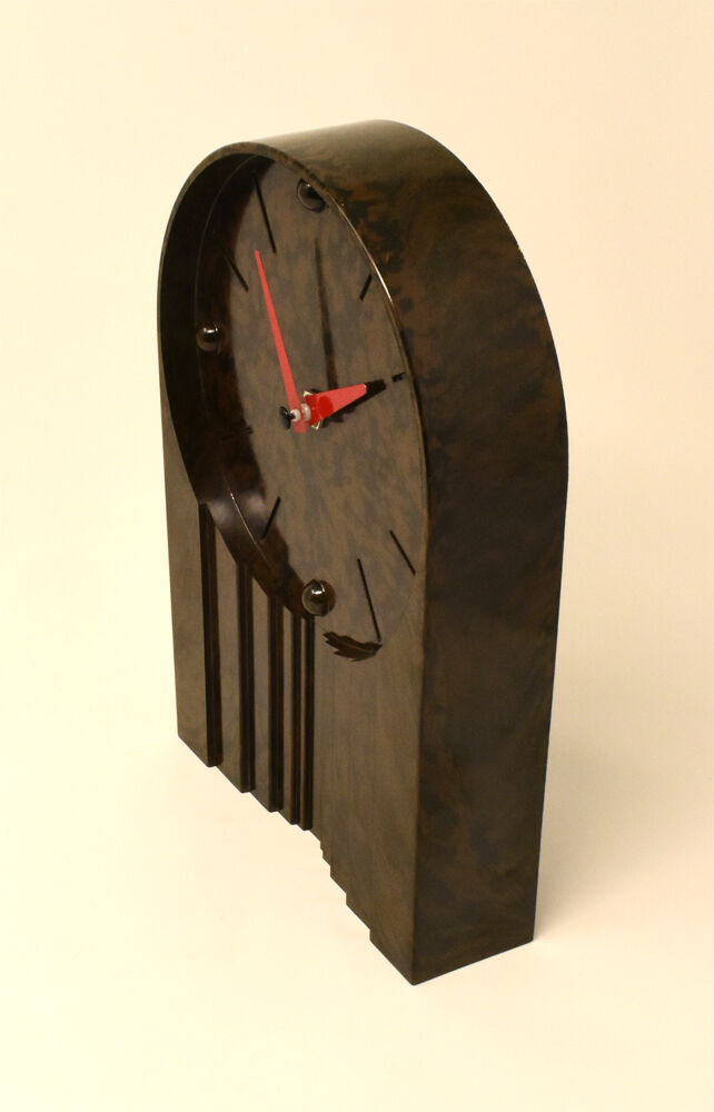 Bakelite clock