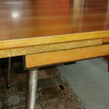 Formica table with extensions