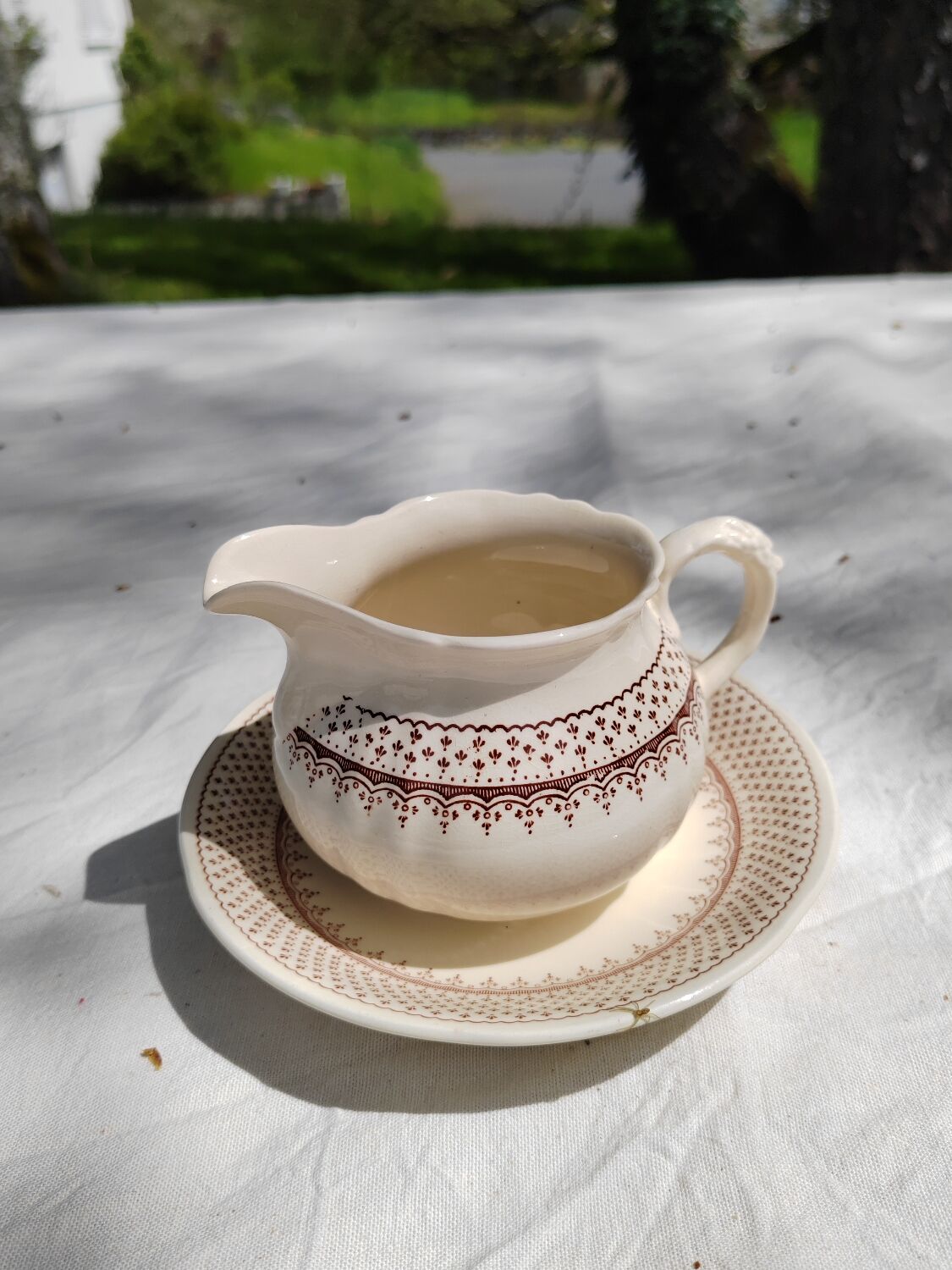 Iron earth milk jug Mason's England