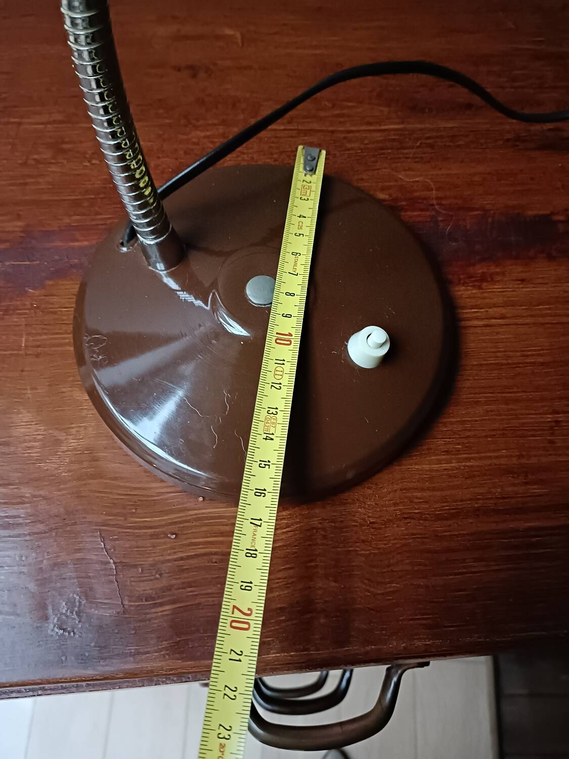 Flexible vintage chocolate lamp