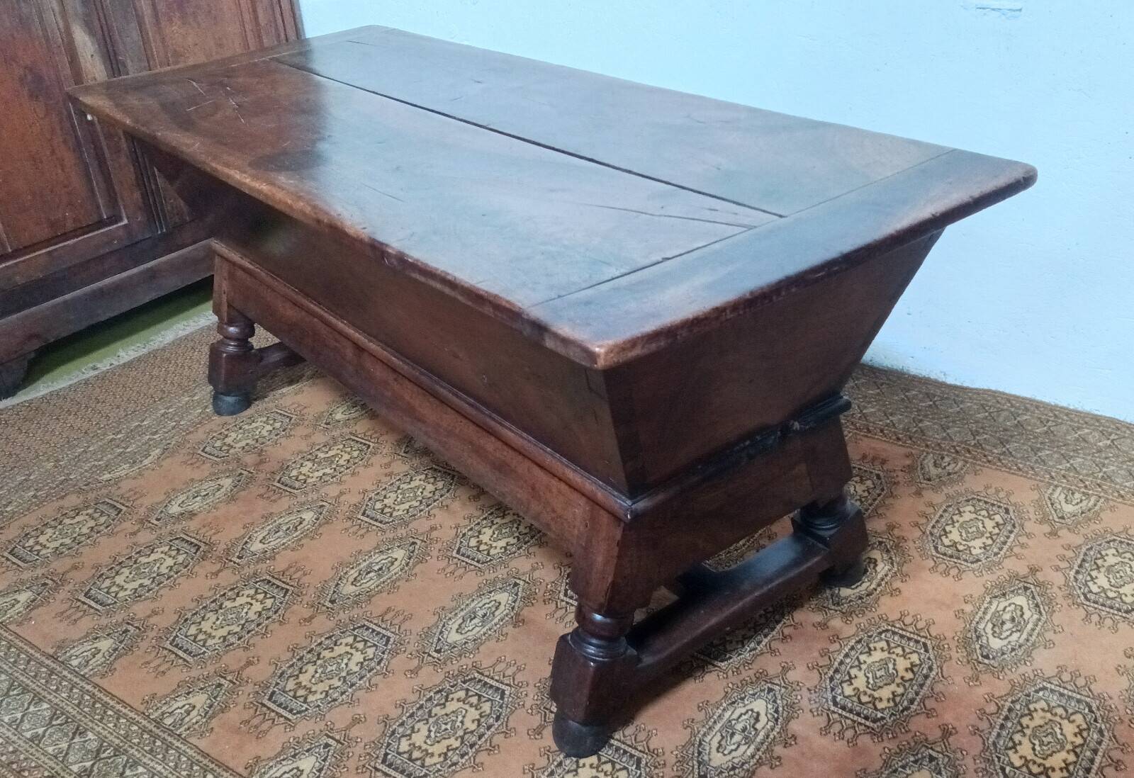 Table Maie en noyer 18ème