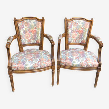 2 fauteuils style Louis XVI