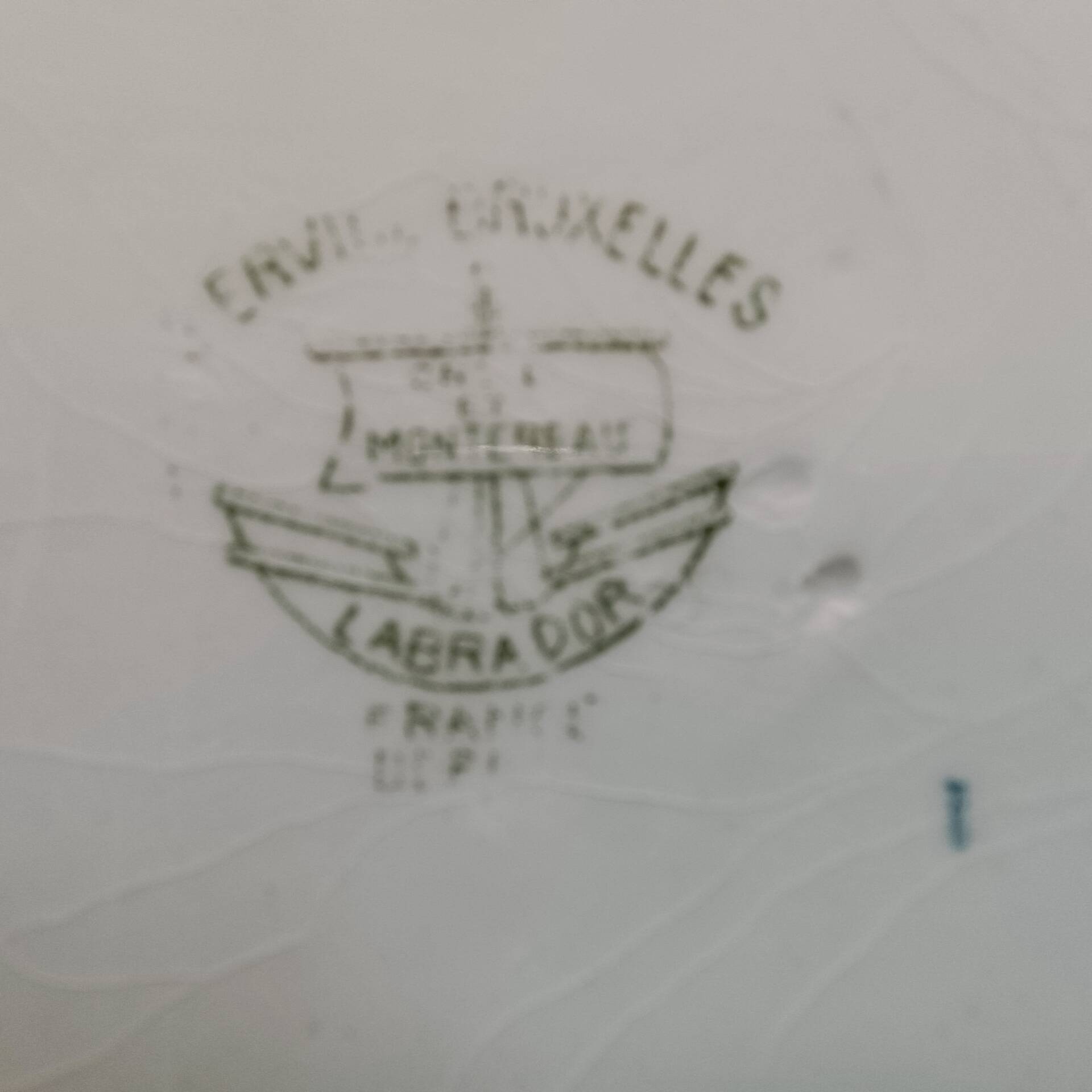 Antique deep dish in ironstone – Creil and Montereau, Brux model.