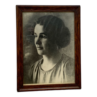 Old vintage young woman photo board